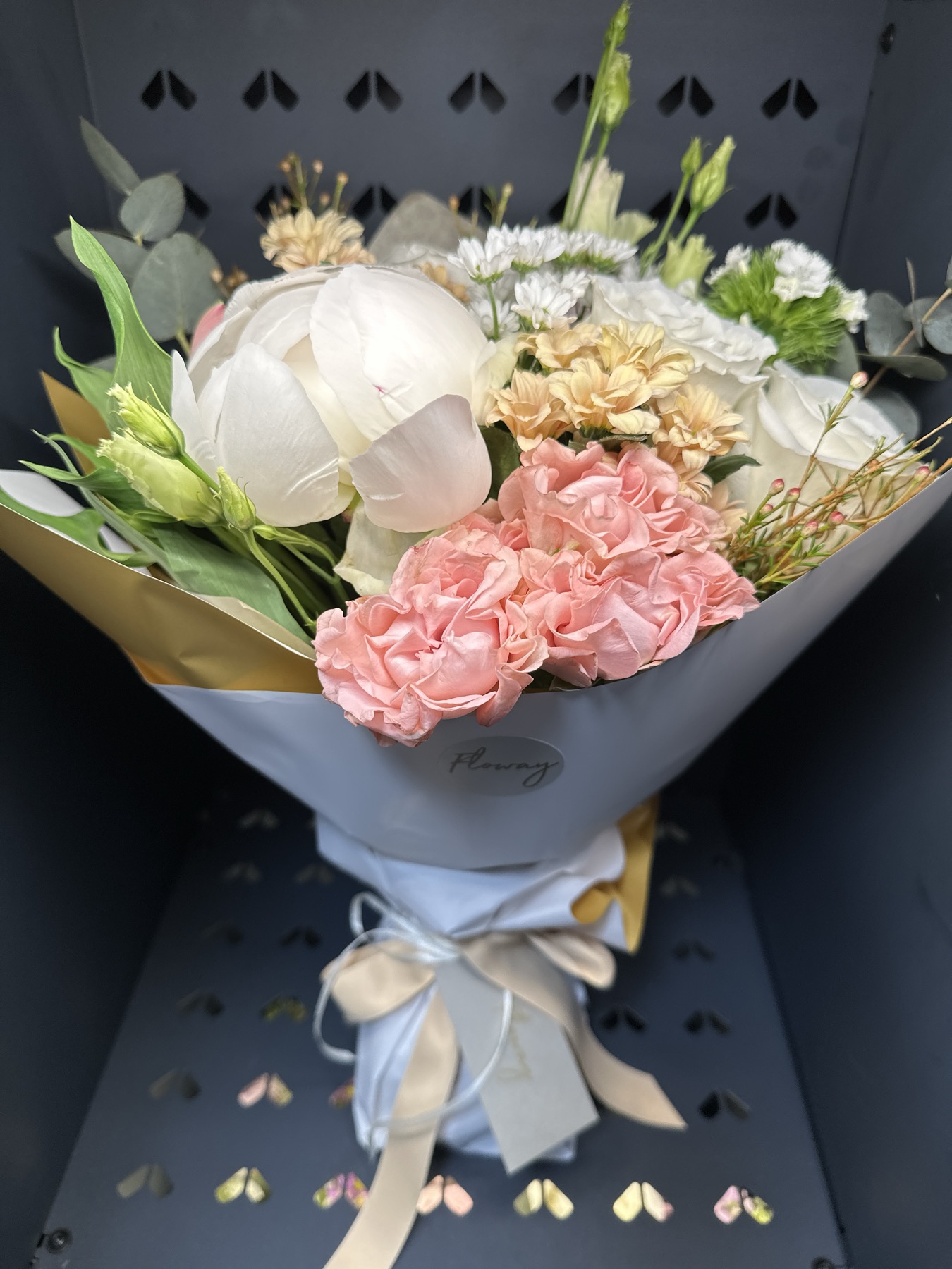 Bouquet from Floway RIX Riga airpor...