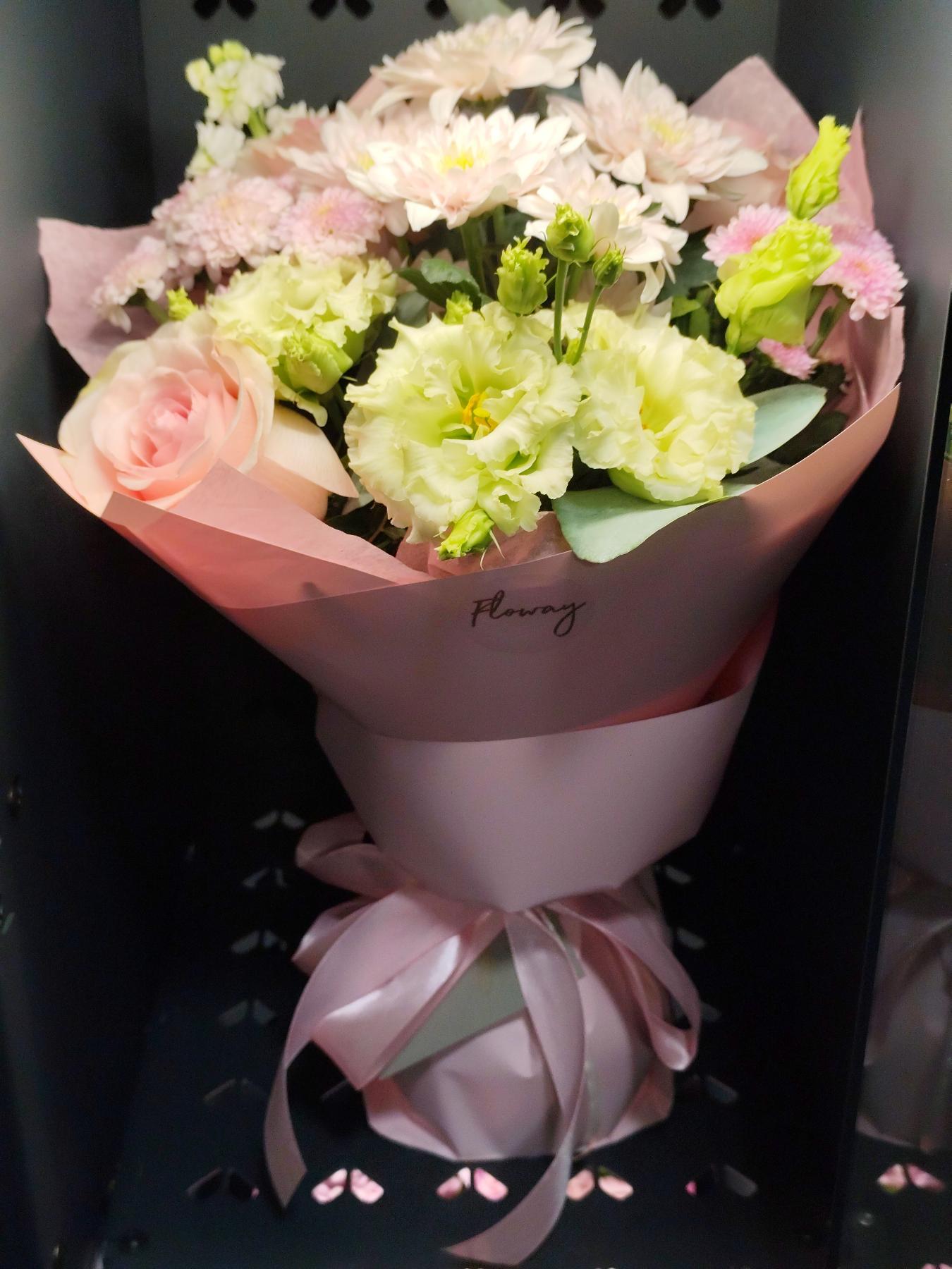 Bouquet from Floway RIX Riga airpor...