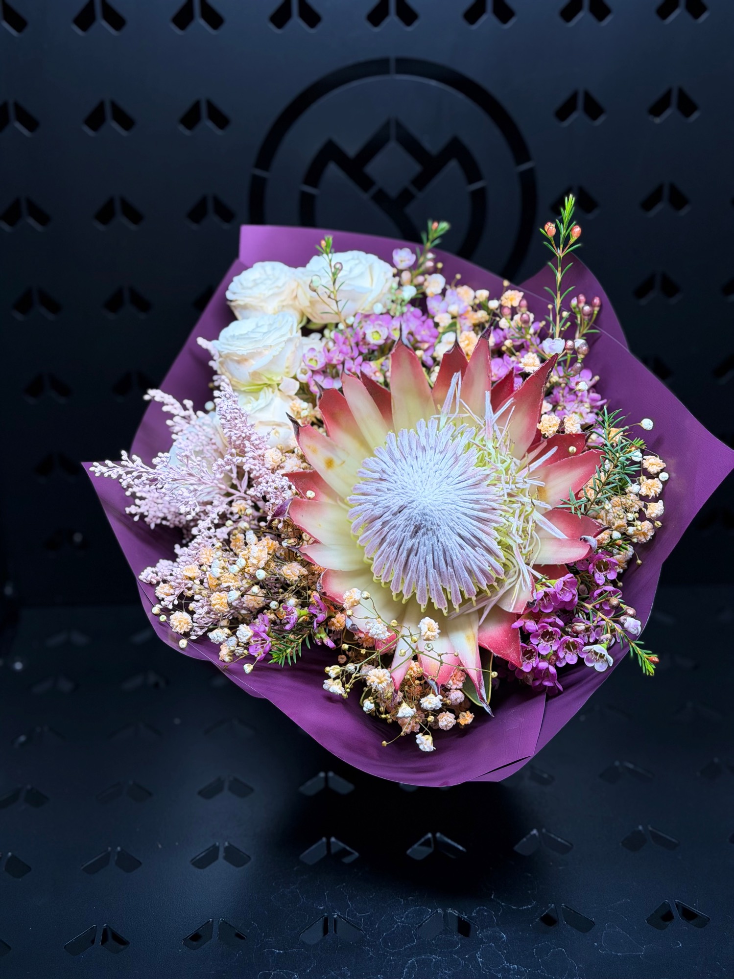 Bukiet z Dom Kwiatów i Sztuki