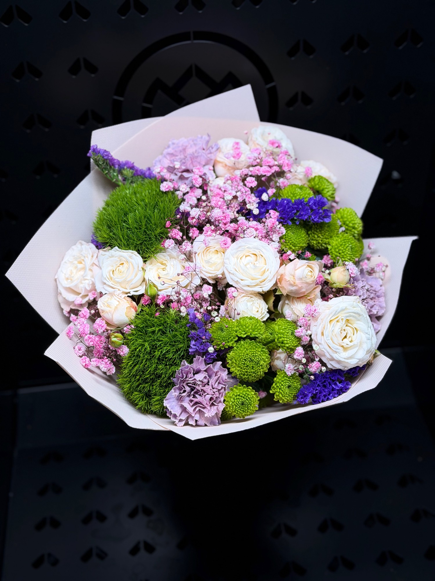 Bukiet z Dom Kwiatów i Sztuki