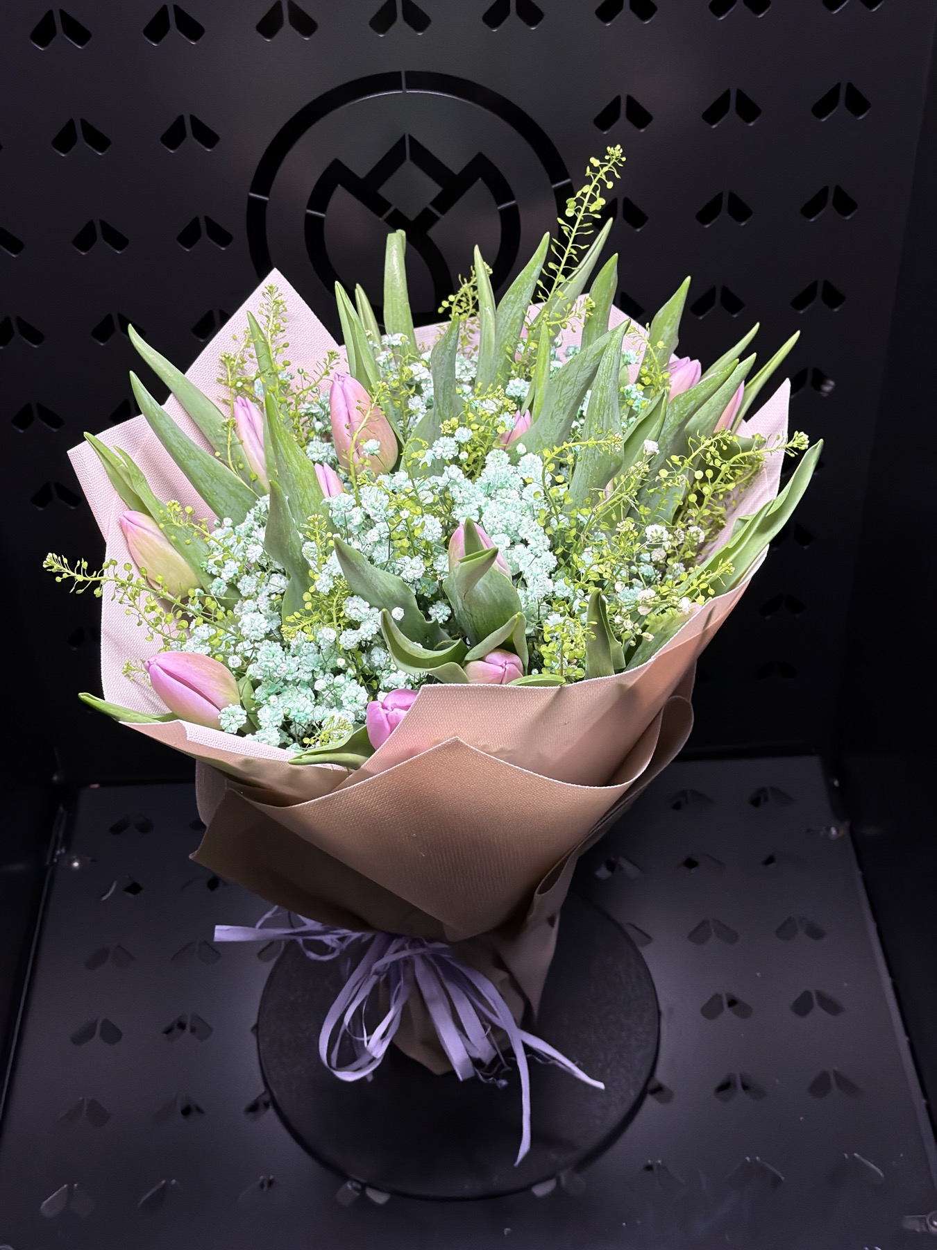 Bukiet z Dom Kwiatów i Sztuki