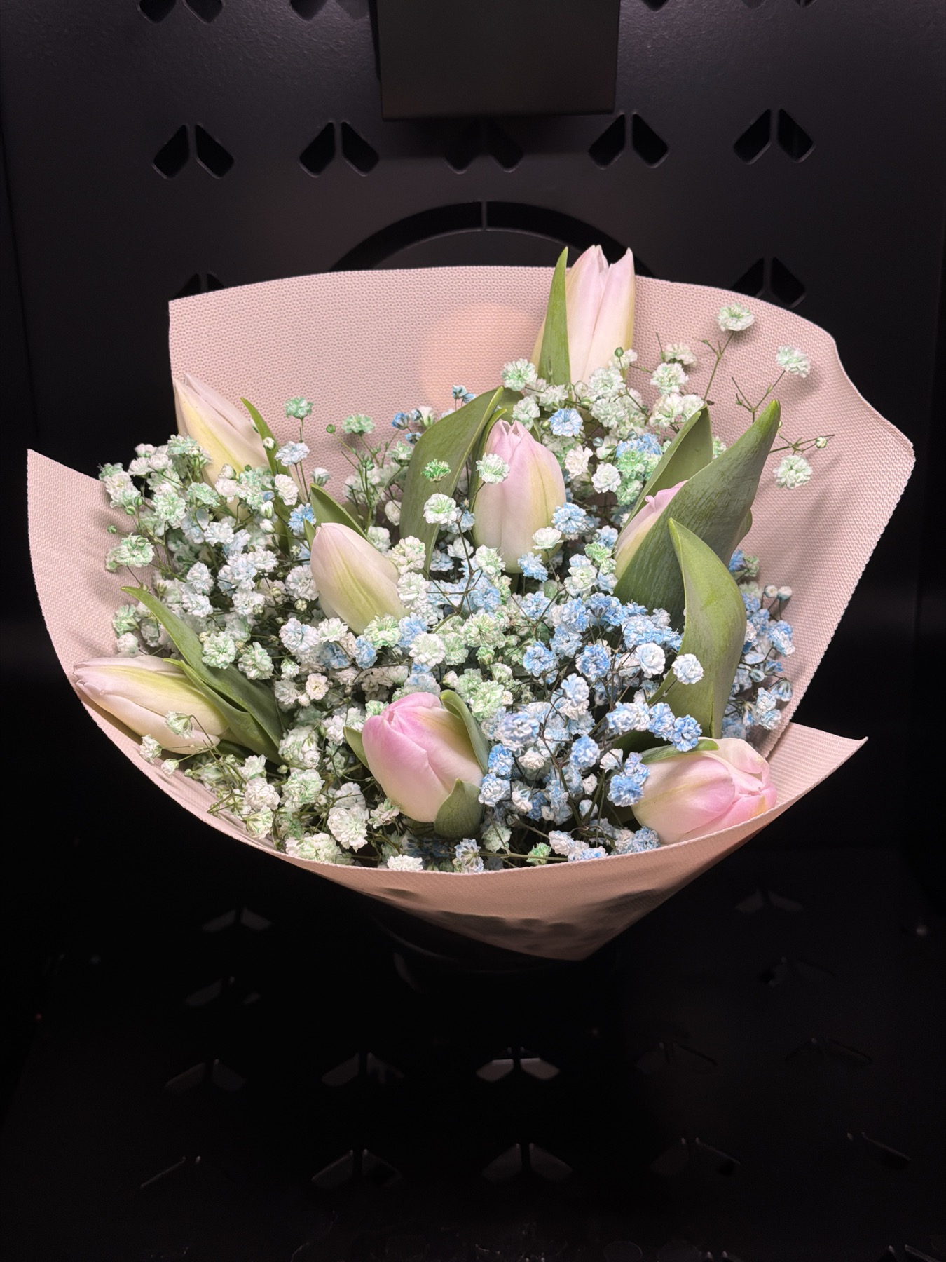 Bukiet z Dom Kwiatów i Sztuki