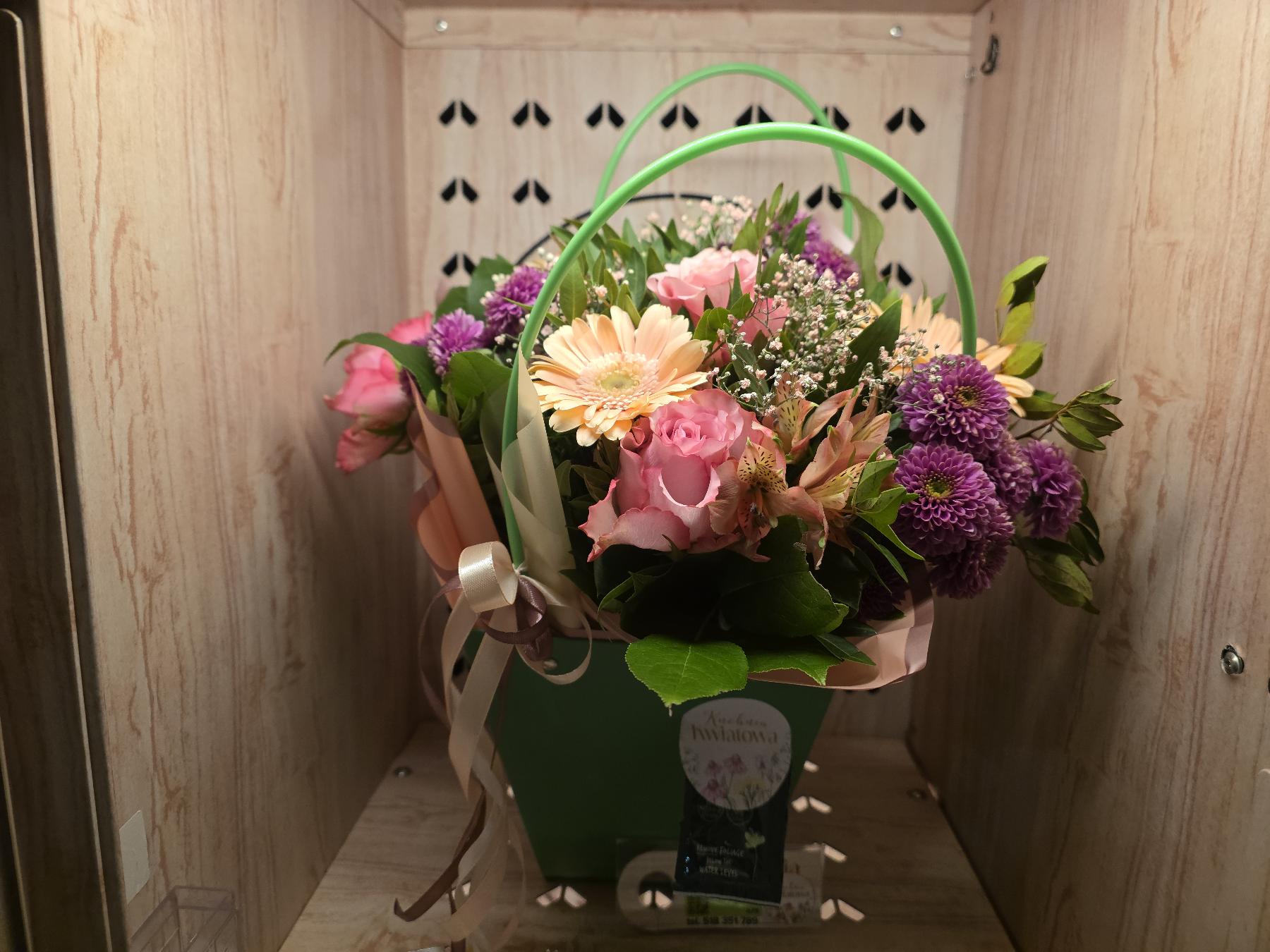 Bukiet z Batorego 81a (wjazd na bri...