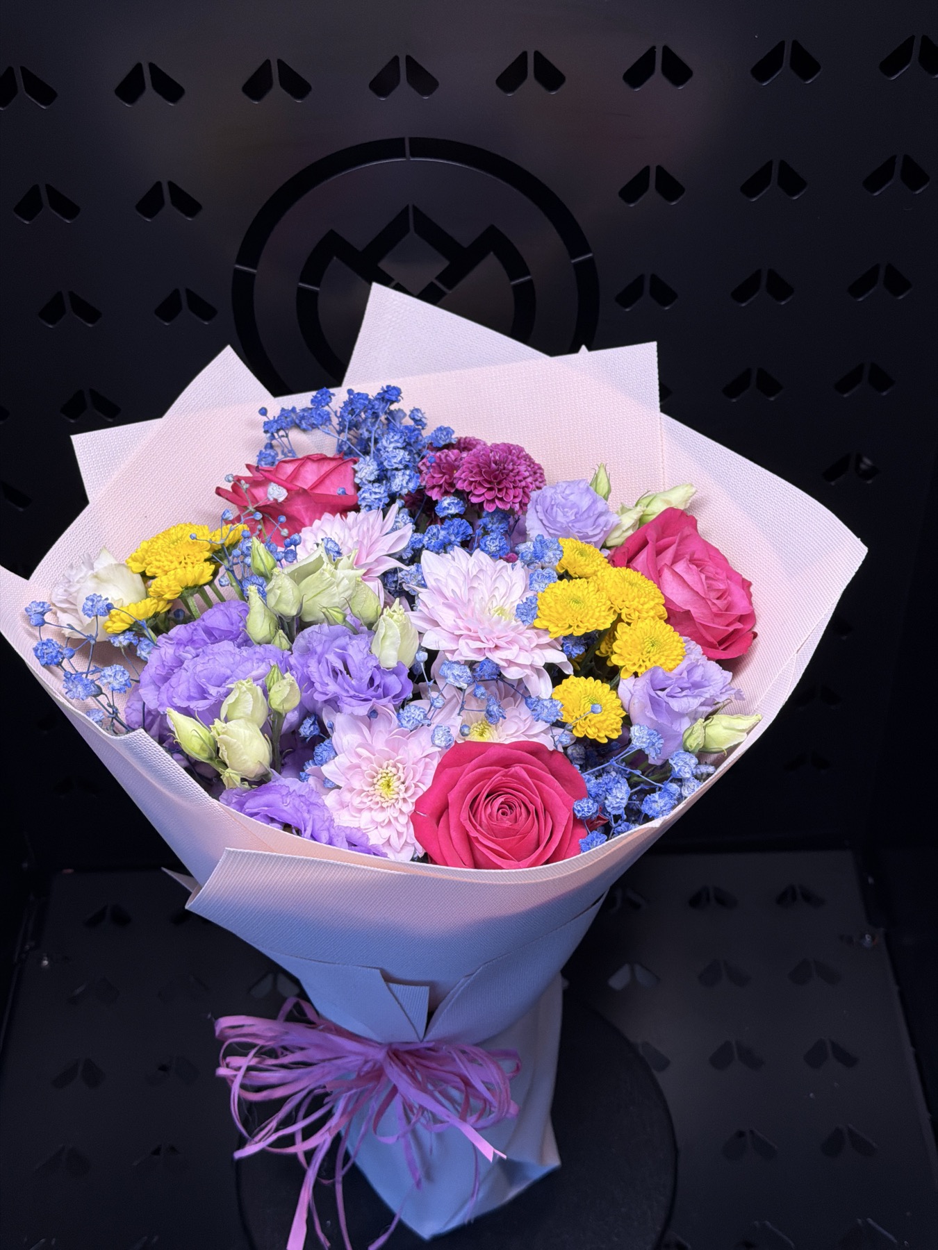 Bukiet z Dom Kwiatów i Sztuki