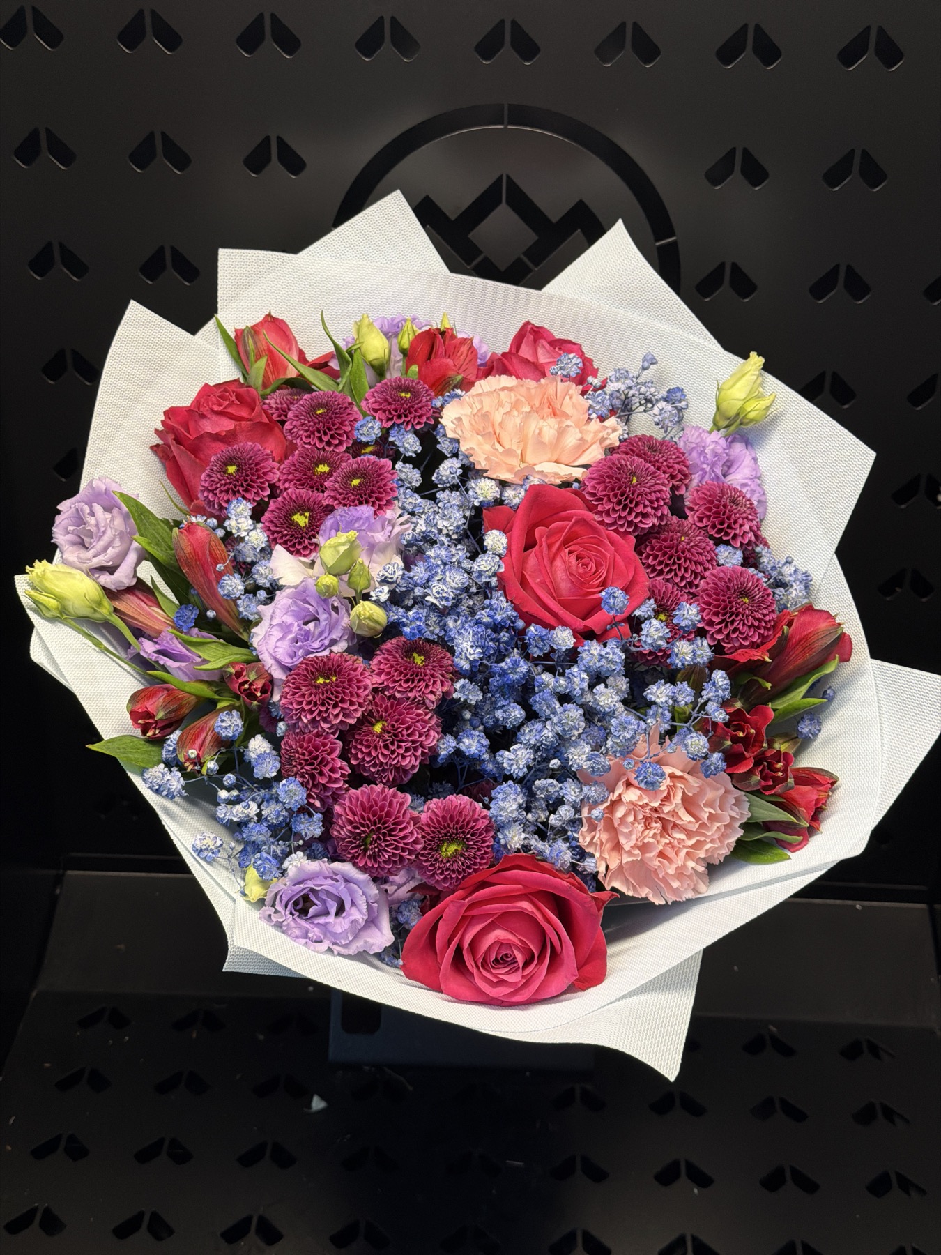 Bukiet z Dom Kwiatów i Sztuki