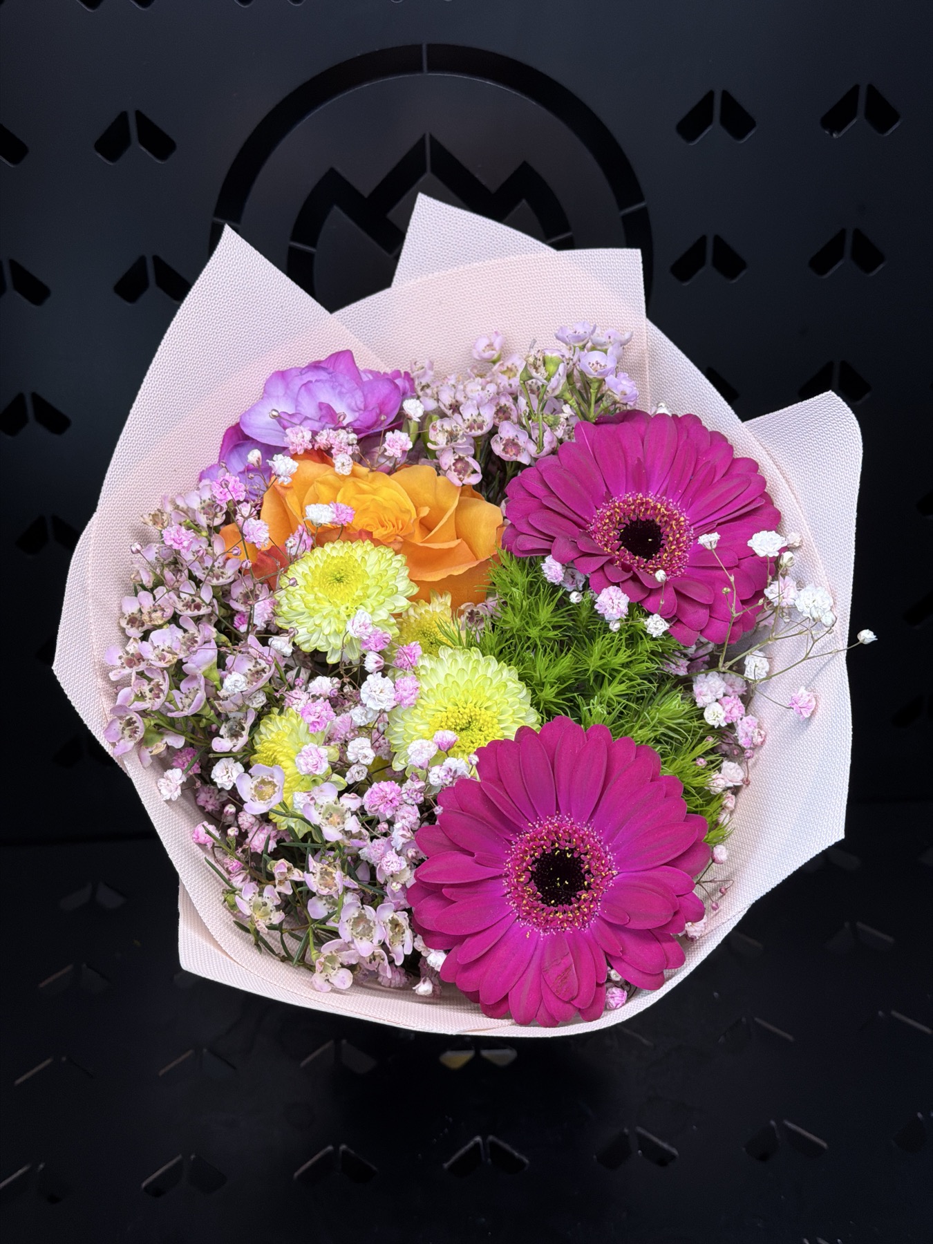 Bukiet z Dom Kwiatów i Sztuki