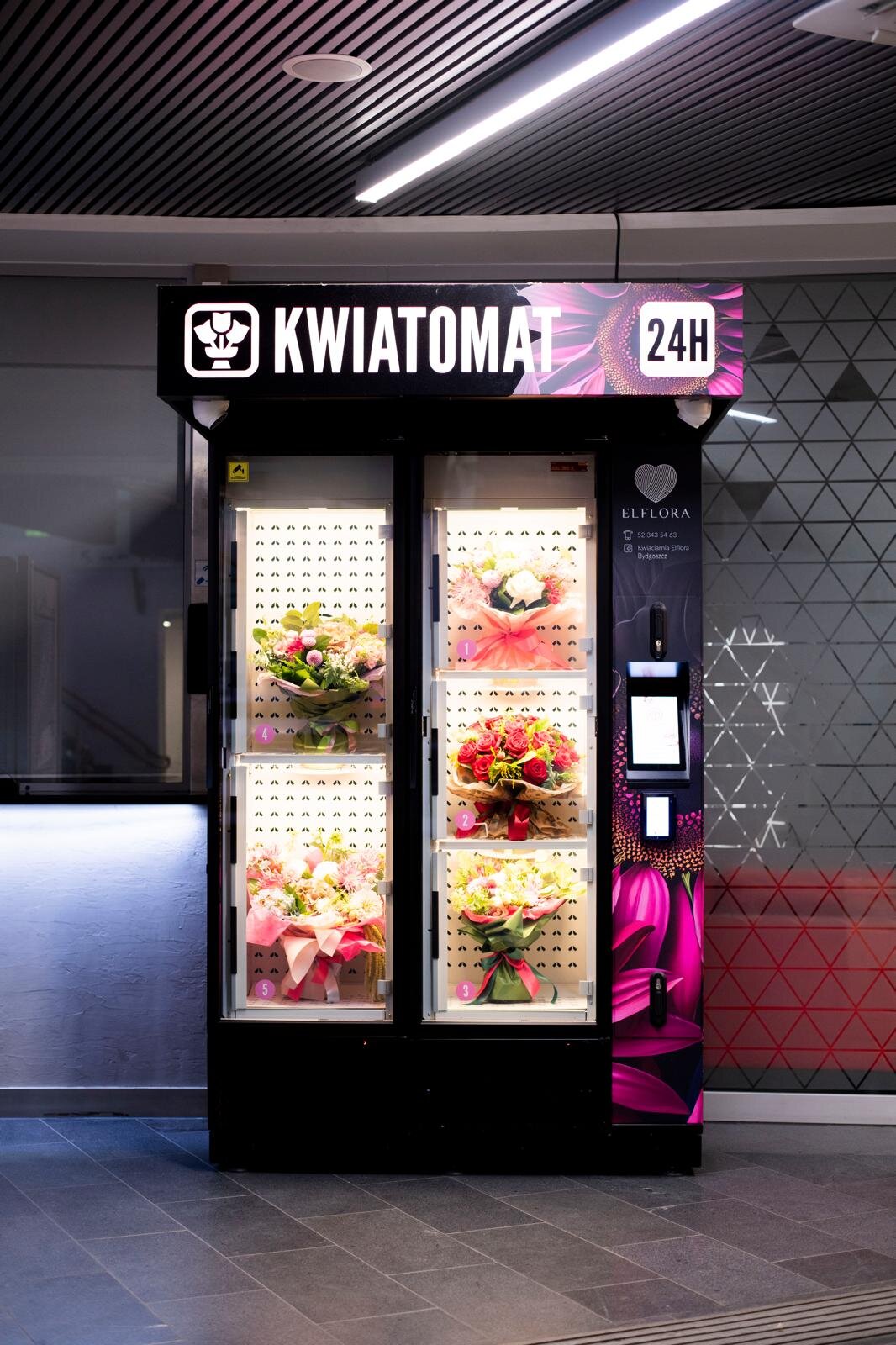 Kwiatomat Dworzec Główny PKP Bydgoszcz, ul. Zygmunta Augusta 7